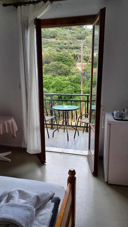 Hotel Rena Ágios Kírykos Dış mekan fotoğraf