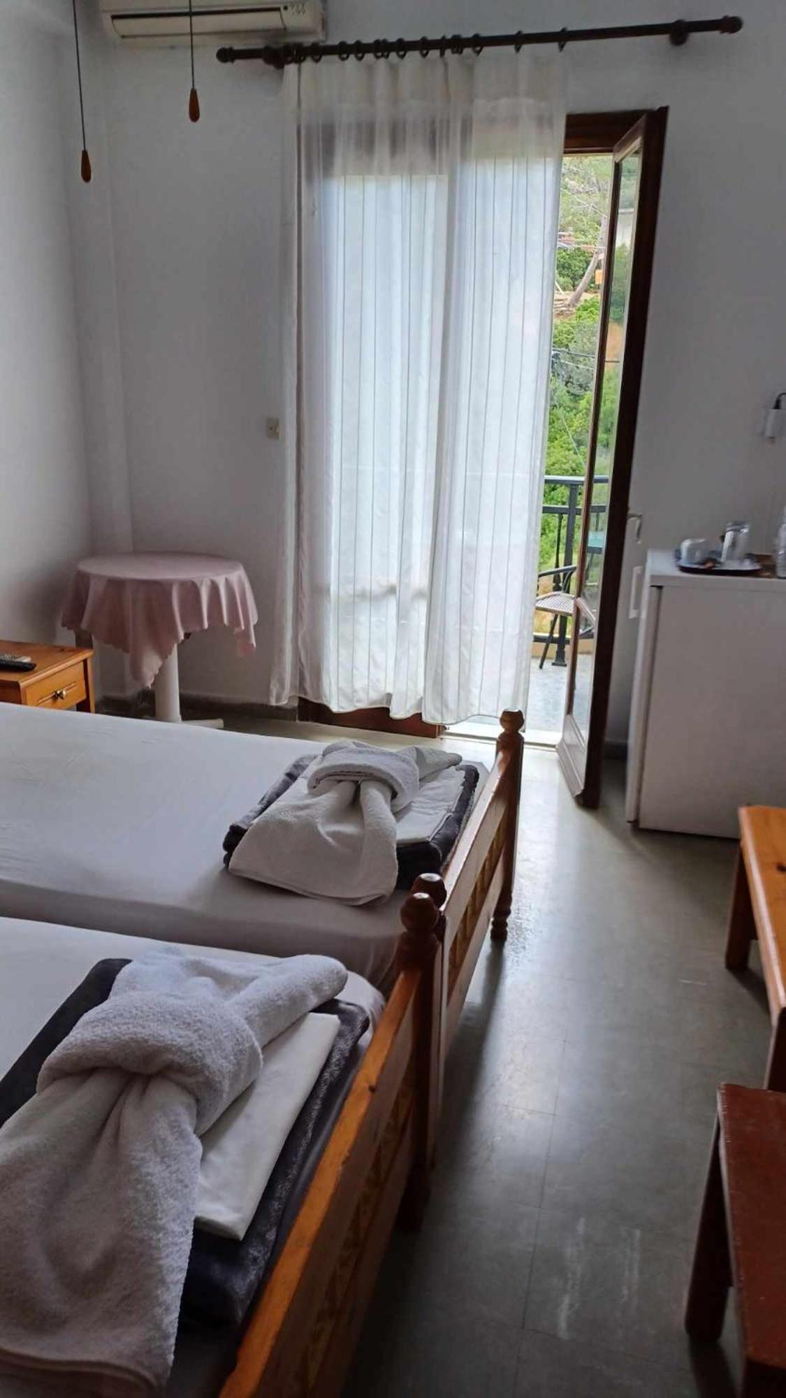 Hotel Rena Ágios Kírykos Dış mekan fotoğraf