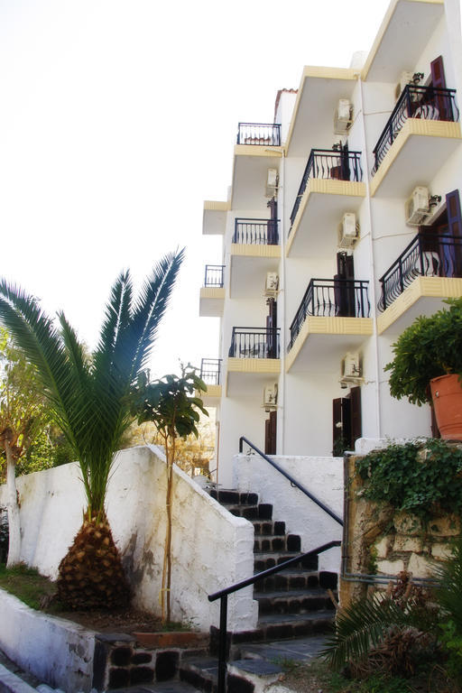 Hotel Rena Ágios Kírykos Dış mekan fotoğraf
